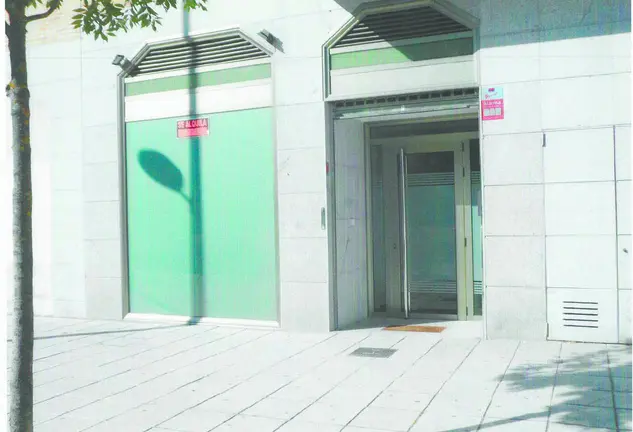 Alquiler local comercial en La Rosaleda (Ponferrada)