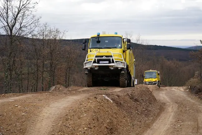 Veh&iacute;culos para extinci&oacute;n de incendios forestales
