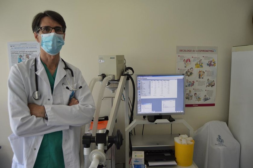 Doctor Luis Iglesias Vela, especialista en Neumología del Hospital San Juan de Dios de León desde el año 1993 y coordinador médico del centro desde 2018
