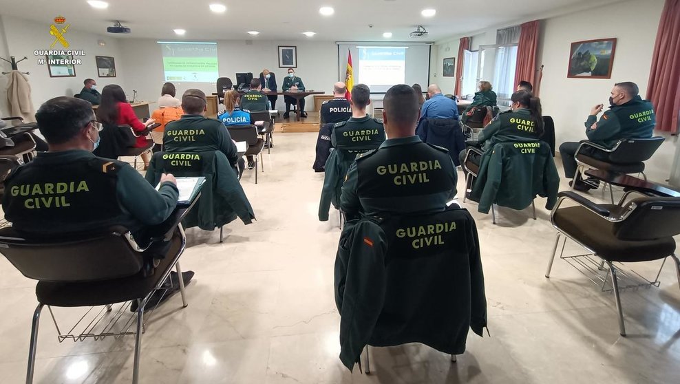 La Guardia Civil organiza la “I Jornada de intervención policial en gestión de casos de violencia de género”