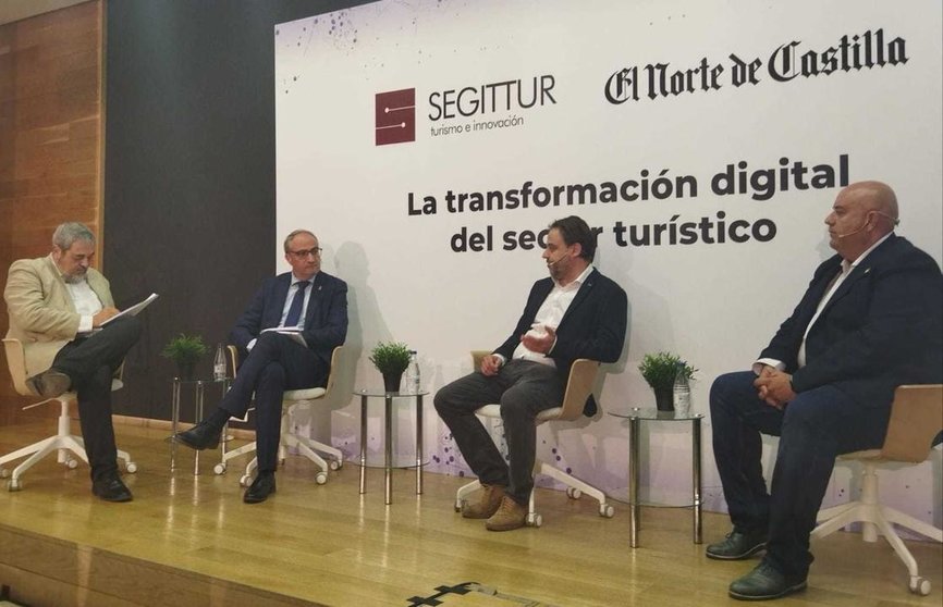 Ponferrada expone en Valladolid sus proyectos de digitalización para proteger el patrimonio de la Tebaida y Ponferrada Citty Lab