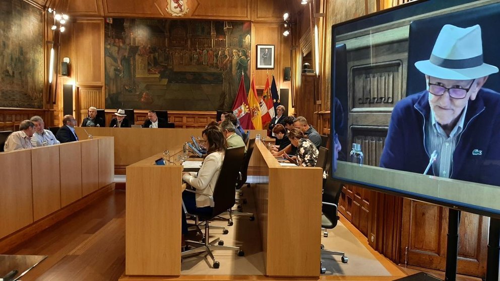 Pleno extraordinario de la Diputación de León