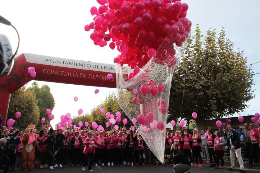 Imagen de archivo. Carrera de la mujer