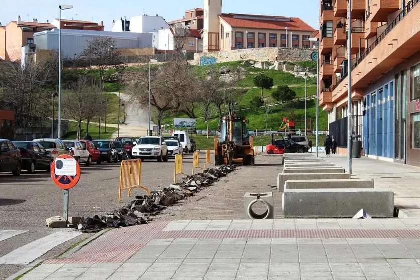 Calle en obras (foto de archivo)