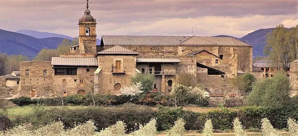 Monasterio de Santa Mar&iacute;a de Carracedo
