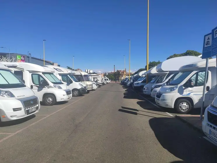 Parking Autocaravanas en Avenida de los Peregrinos Le&oacute;n