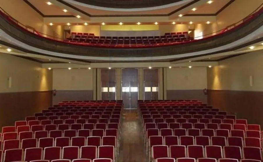 Teatro Municipal La Ba&ntilde;eza