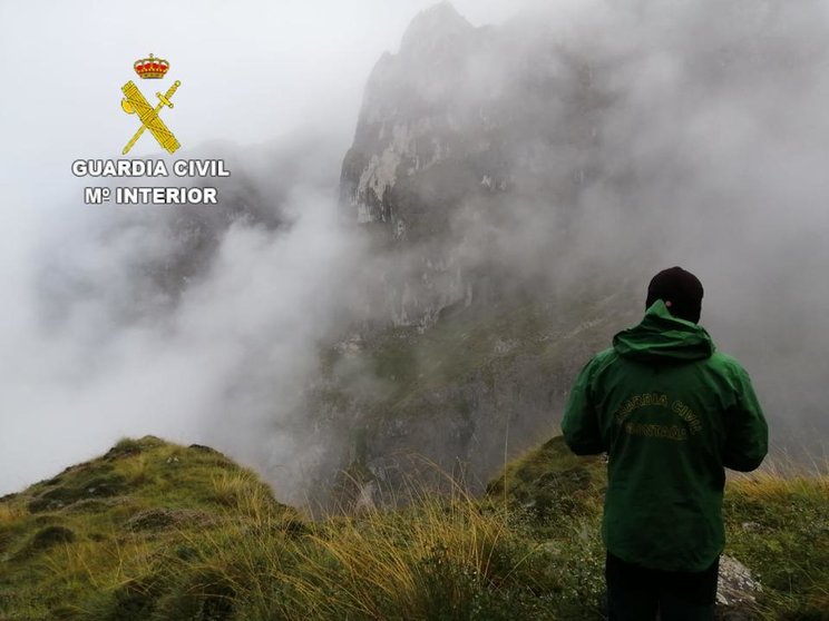 Rescate de montaña (foto de archivo - Guardia Civil)