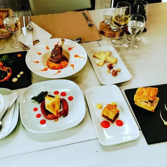 Men&uacute; degustaci&oacute;n de La Antigua Escuela en Pobladura de las Regueras