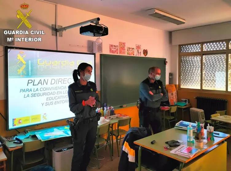 Charlas de la Guardia Civil en los colegios