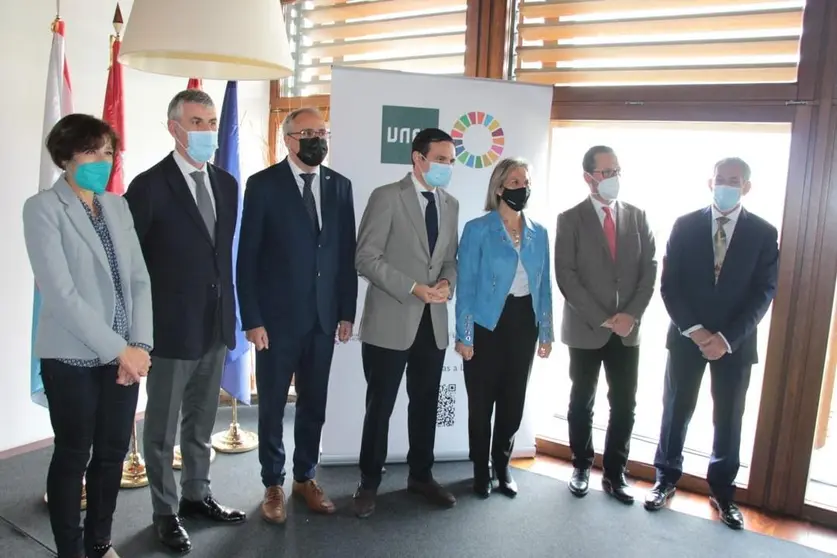 Visita  a la presentaci&oacute;n de los primeros resultados