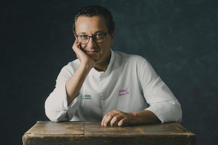 El cocinero asturiano 
Jaime  Uz,  propietario  del  restaurante  Arbidel,  en  Ribadesella,  será  el  encargado  de 
preparar cuatro platos con la trucha como ingrediente principal.