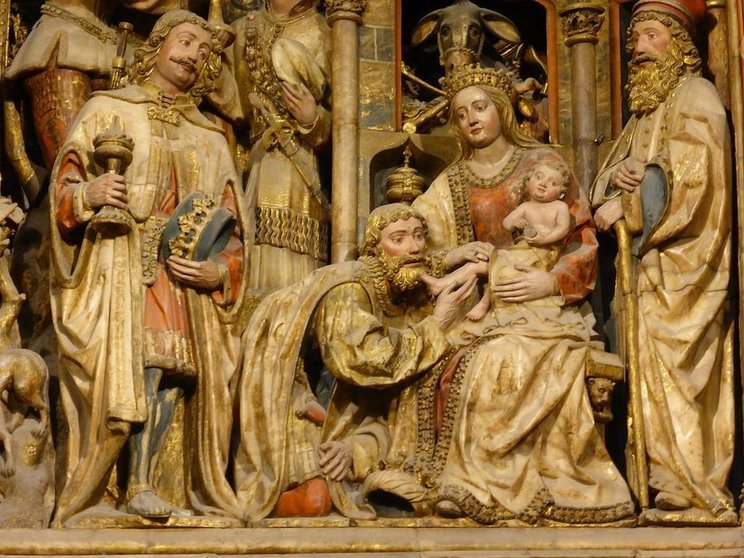 Escena central de la Epifanía, o Adoración de los Reyes Magos, en el retablo mayor de la Seo de Zaragoza. Arte gótico, del siglo XV. Escultor: Hans de Suabia.