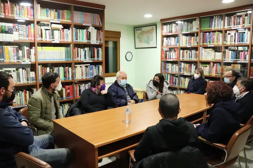 Reuni&oacute;n en Villamejil