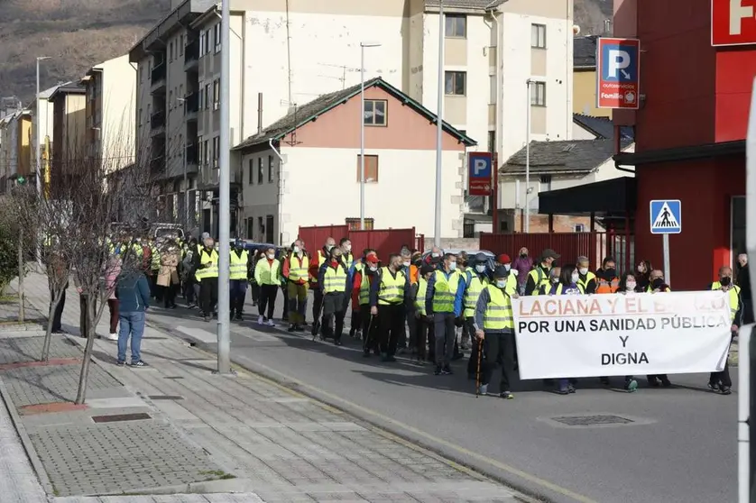 Marcha por la Sanidad desde Villablino a Ponferrada