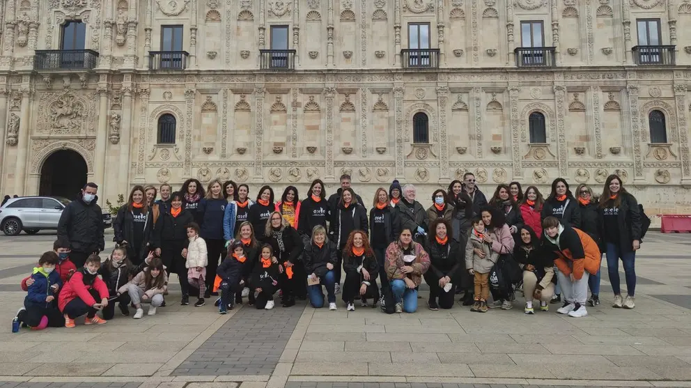 Foto de grupo de las mujeres empresarias y directivas en las econom&iacute;as del eje atl&aacute;ntico