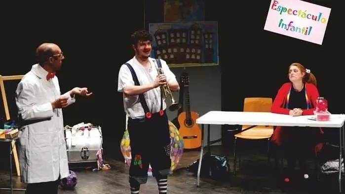 Espect&aacute;culo de clown en Espacio V&iacute;as