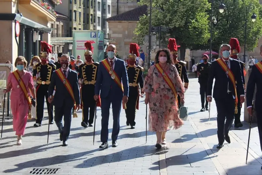 Ceremonia de las Cabezadas Le&oacute;n