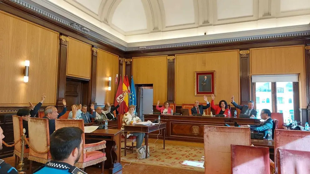 Pleno del Ayuntamiento de Le&oacute;n (foto de archivo)