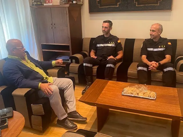 Encuentro entre el subdelegado del Gobierno y los teniente coronel de la UME