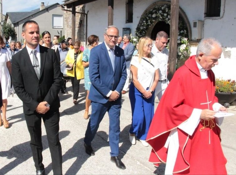 Concejales de Ponferrada en la festividad del Cristo de San Andrés de Montejos