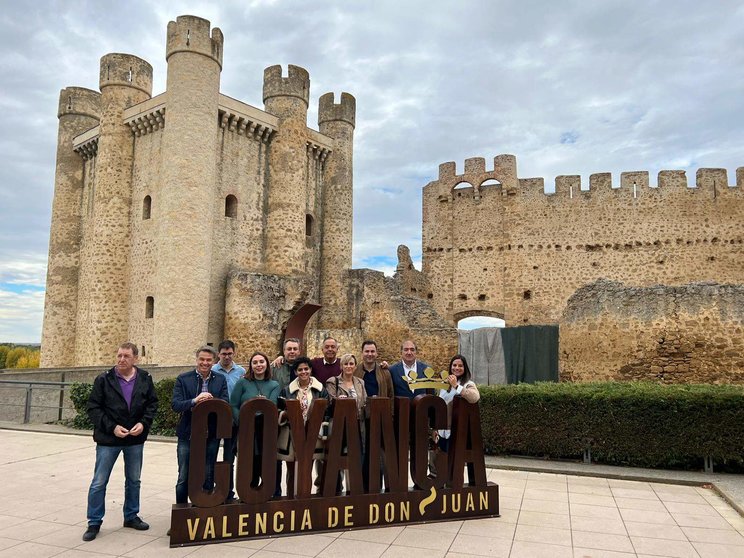Visita de los socialistas a Valencia de Don Juan