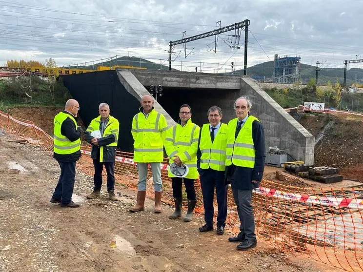 Visita del director general de Carreteras e Infraestructuras a las obras del paso del AVE en La Robla