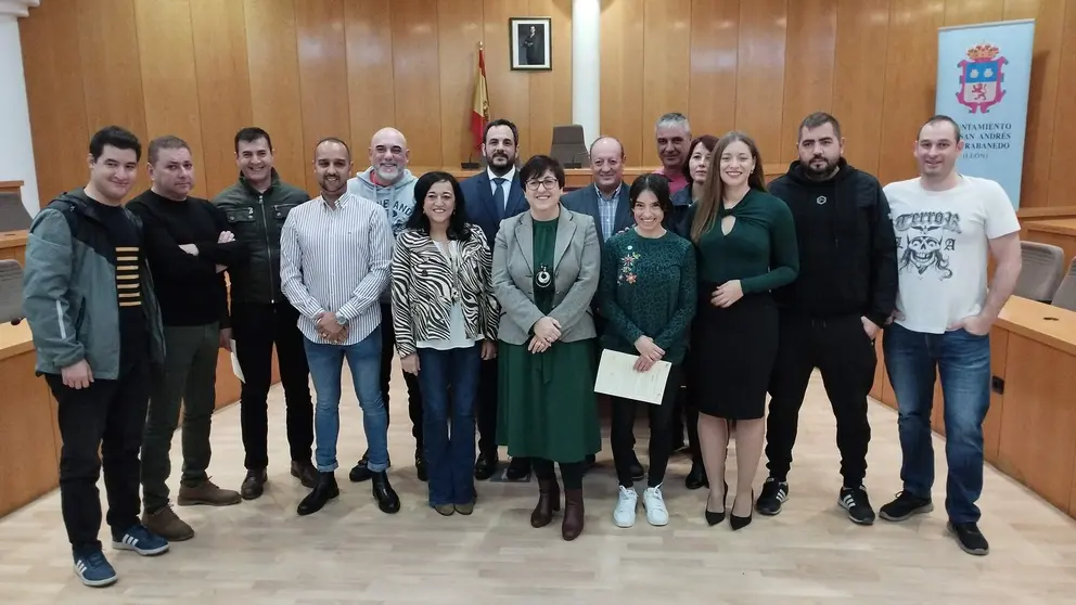 Entrega diplomas Curso SAR Verde en San Andr&eacute;s del Rabanedo