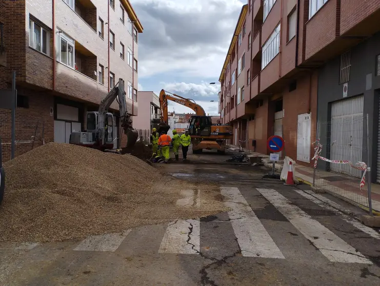 Obras en la calle Candiles de San Andr&eacute;s