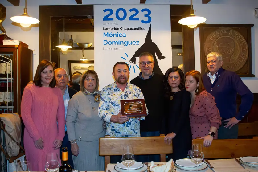 La periodista M&oacute;nica Domiguez, premio &lsquo;Lambri&oacute;n Chupacandiles&rsquo; de los Plumillas Bercianos en Madrid