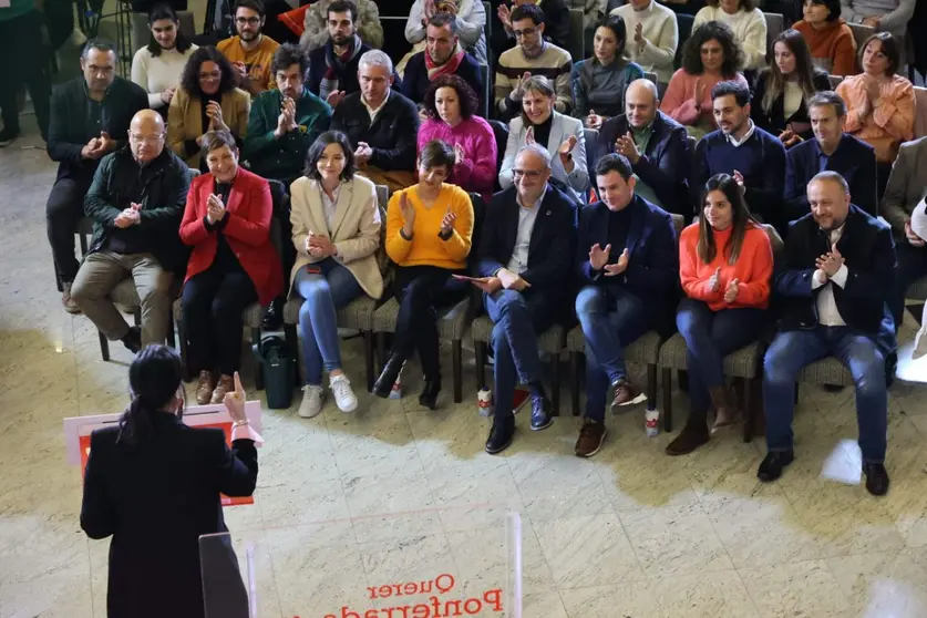 Acto de presentaci&oacute;n de la candidatura de Olegario Ram&oacute;n a la Alcald&iacute;a de Ponferrada
