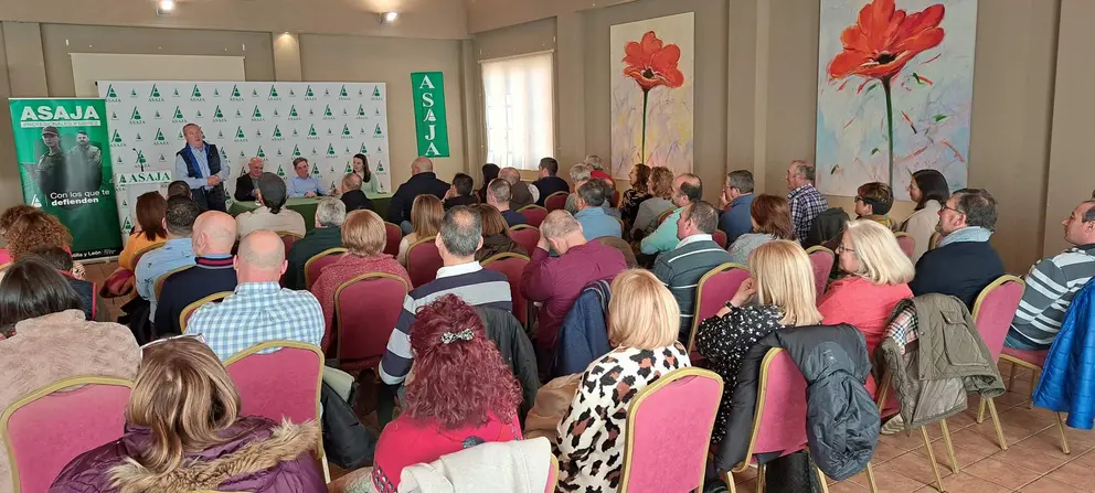 Reuni&oacute;n de ASAJA en La Ba&ntilde;eza