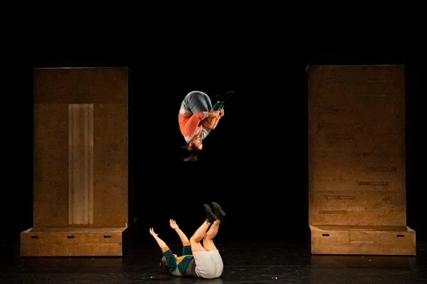 NUYE Circo Contempor&aacute;neo en Le&oacute;n @filo_menichetti
