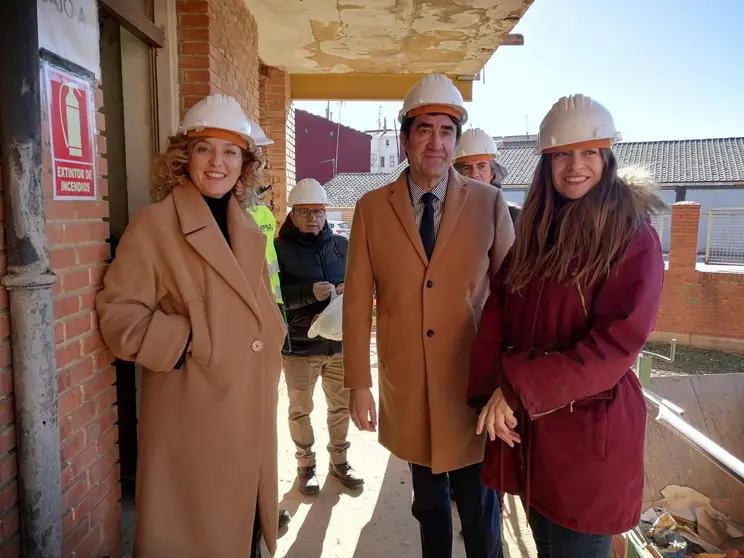 La Junta rehabilitar&aacute; 133 antiguas viviendas de camineros de la Comunidad para alquiler preferente a j&oacute;venes con una inversi&oacute;n de 17,2 millones de euros