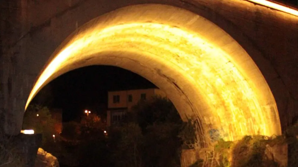 Iluminaci&oacute;n Puente de La Puebla (Cubelos)