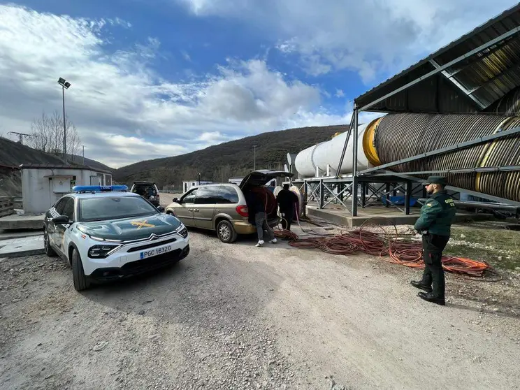 La Guardia Civil detiene a 7 personas por un
supuesto delito de hurto de cable de cobre.