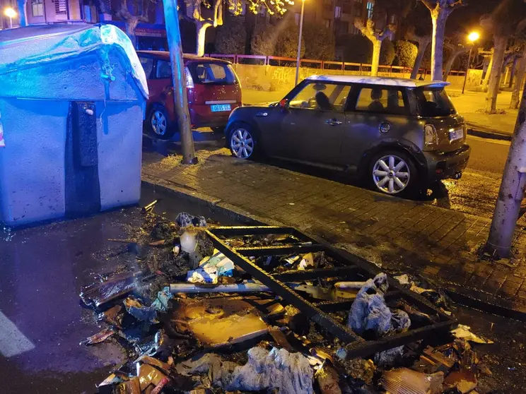 Incendio contenedores Ponferrada