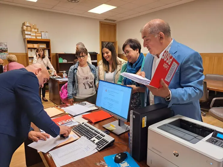 Entrega candidatura PSOE San Andr&eacute;s