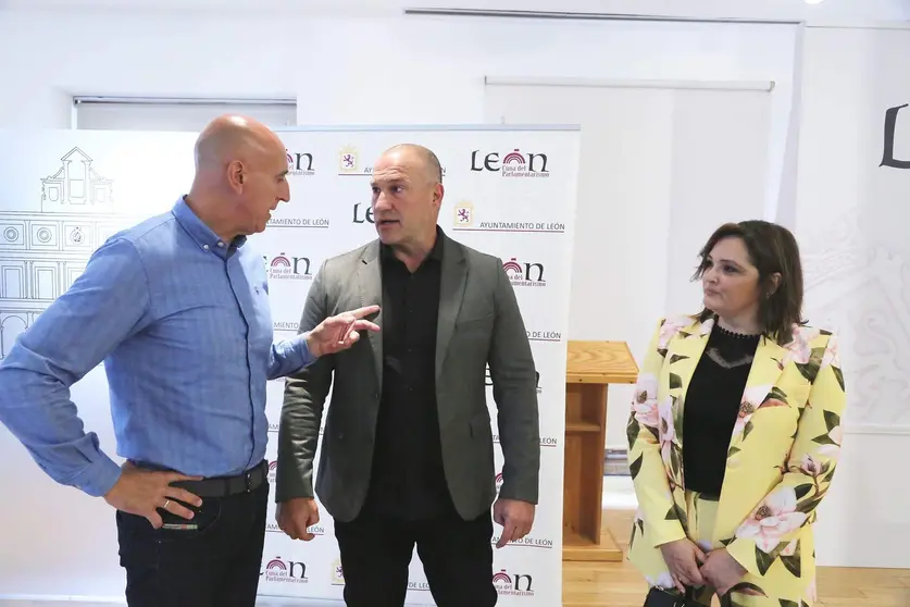 LICEO AUDIOVISUAL LEON&Eacute;S