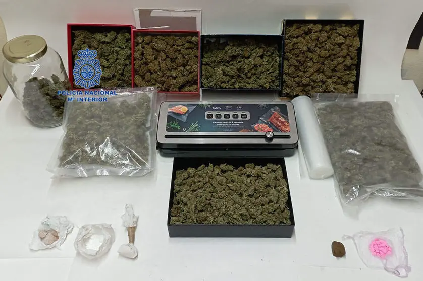 	Desactivado un &ldquo;supermercado de droga&rdquo; pr&oacute;ximo a un colegio  de la capital