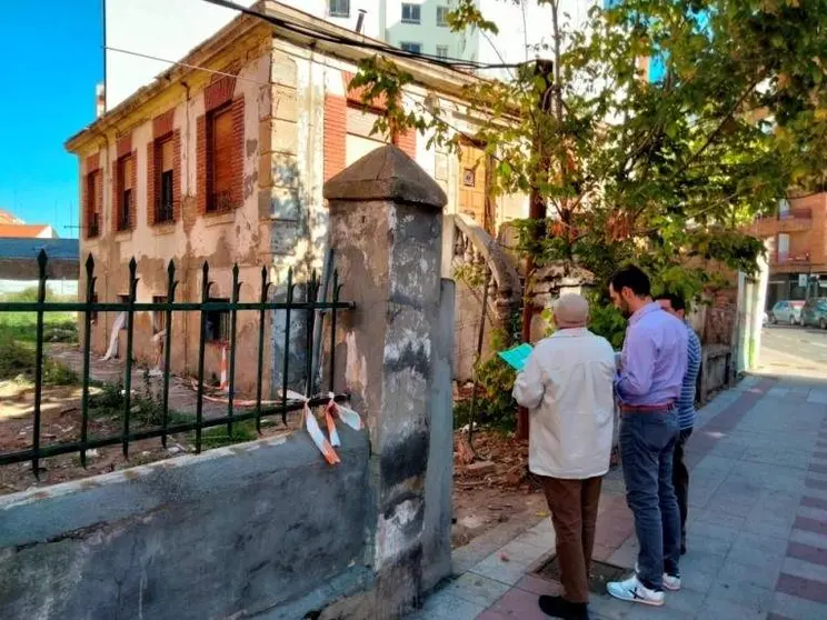 Edificio en ruinas de la calle Severino Ib&aacute;&ntilde;ez