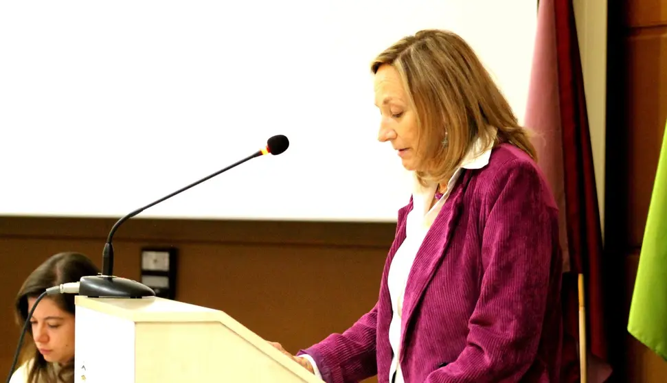 Marta Zubiaur elegida nueva defensora de la comunidad universitaria de la ULE