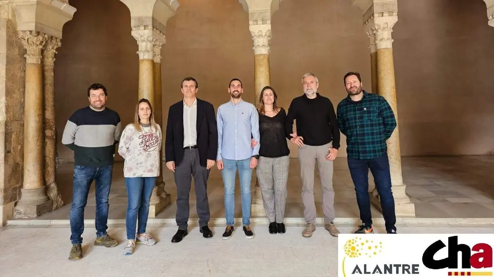 Reuni&oacute;n Chunta Aragonesista y Alantre en el Parlamento Aragon&eacute;s
