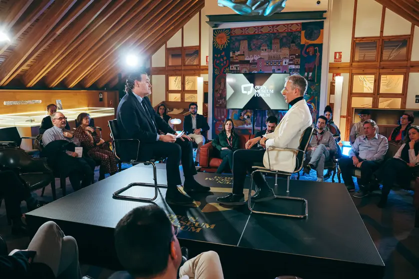 Miguel Zugaza y Jos&eacute; Luis P&eacute;rez Pont en casa Botines Le&oacute;n