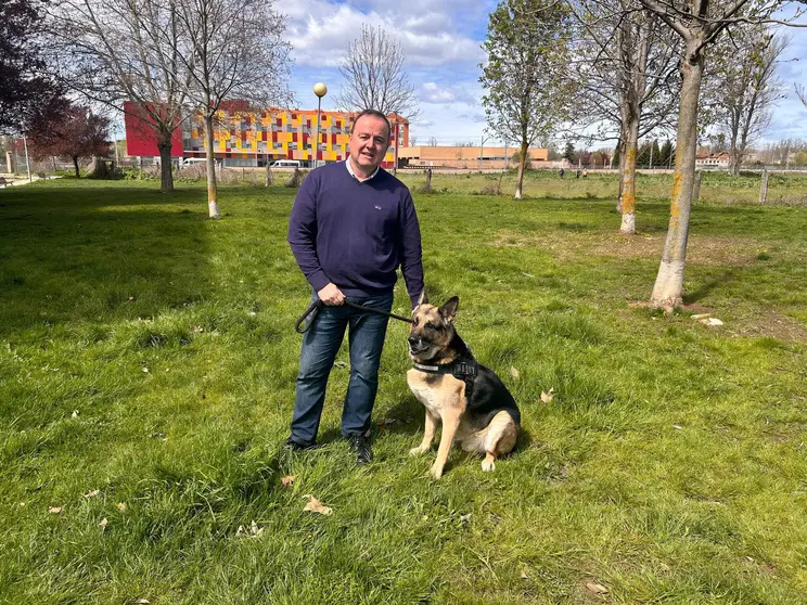 Rafa S&aacute;nchez y su perro Harry
