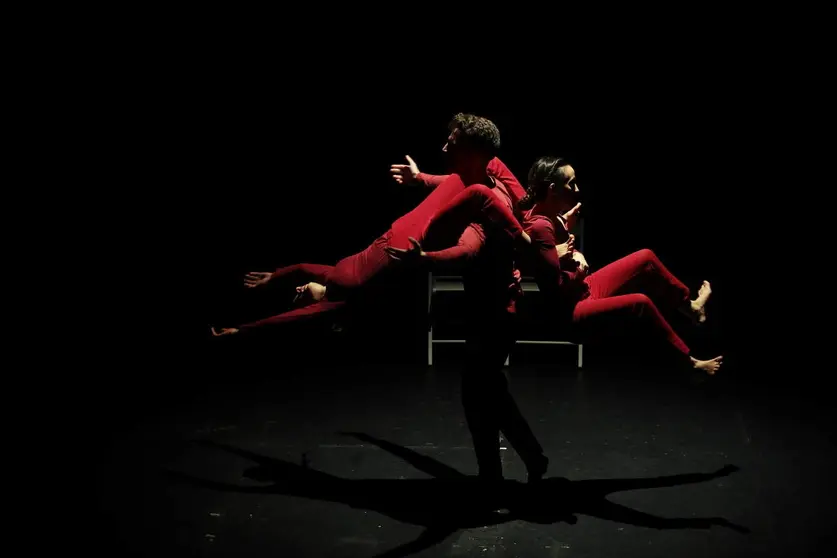 Danza y Teatro este S&aacute;bado en el Alb&eacute;itar con la Compa&ntilde;&iacute;a Sevillana 'Buruzbera'