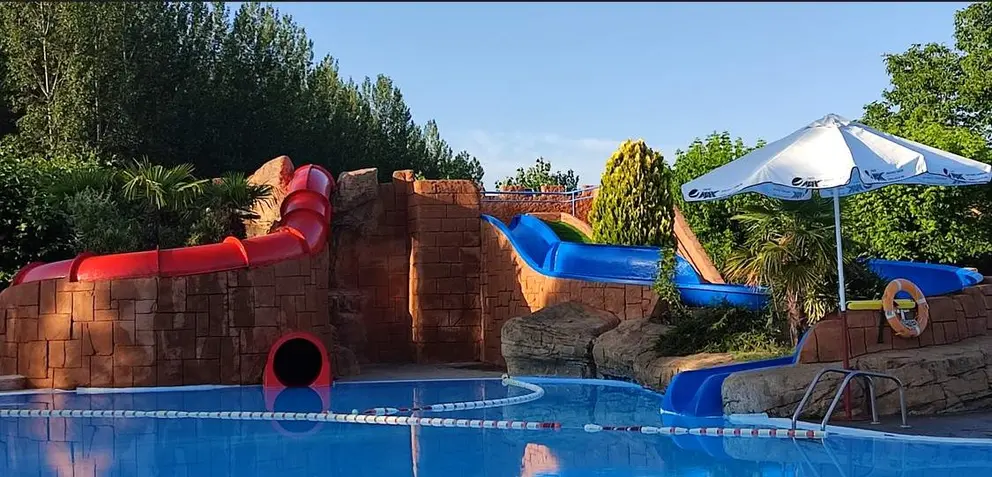 Piscina Valencia de Don Juan