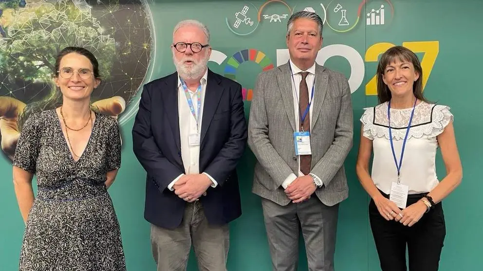 Luis Miguel Garc&iacute;a Copete, concejal de Desarrollo Urbano, que participa estos d&iacute;as en Roma en la presentaci&oacute;n de la iniciativa acompa&ntilde;ado de la t&eacute;cnico de Desarrollo Urbano Cristina Villal&oacute;n