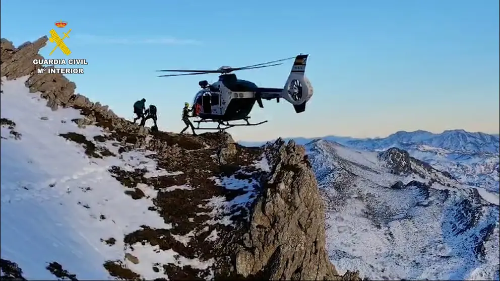 Rescatado un monta&ntilde;ero con luxaci&oacute;n de hombro en el pico Mortihuero (Cabrillanes)
