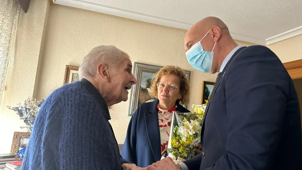 &Aacute;ngel Reyero, el vecino m&aacute;s longevo de la ciudad, que cumplir&aacute; 106 a&ntilde;os en julio